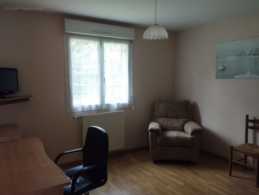 Maison de plain-pied à Bletterans, proche des commerces ! - photo 5