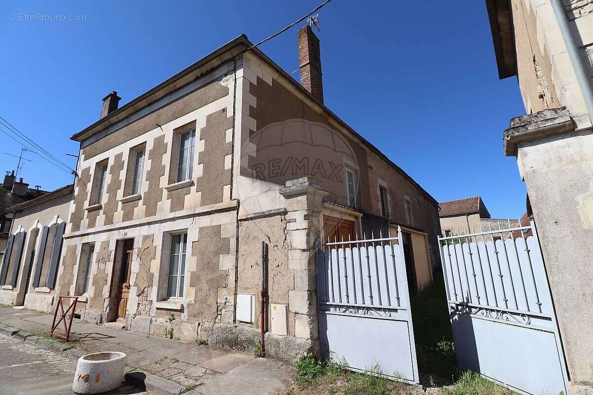 Maison à BAZARNES