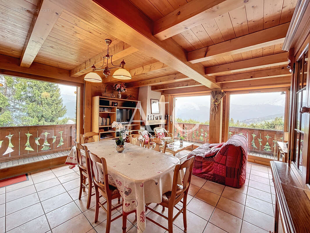 Appartement à COMBLOUX