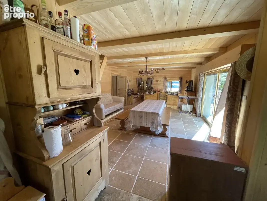 Valderoure   maison rénovée avec près d’un hectare de terrain   charme et nature - photo 7