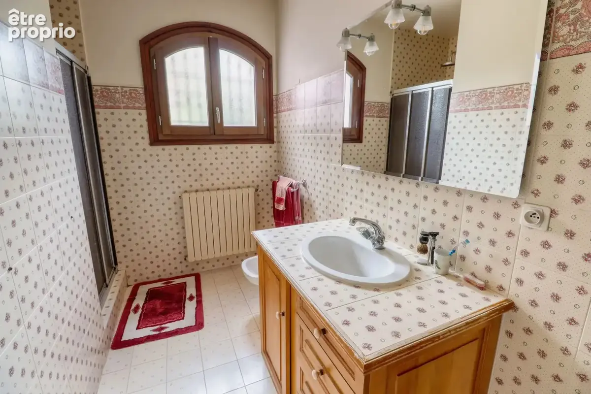 Maison familiale - 167m² SAINT MEDARD EN JALLES - photo 12