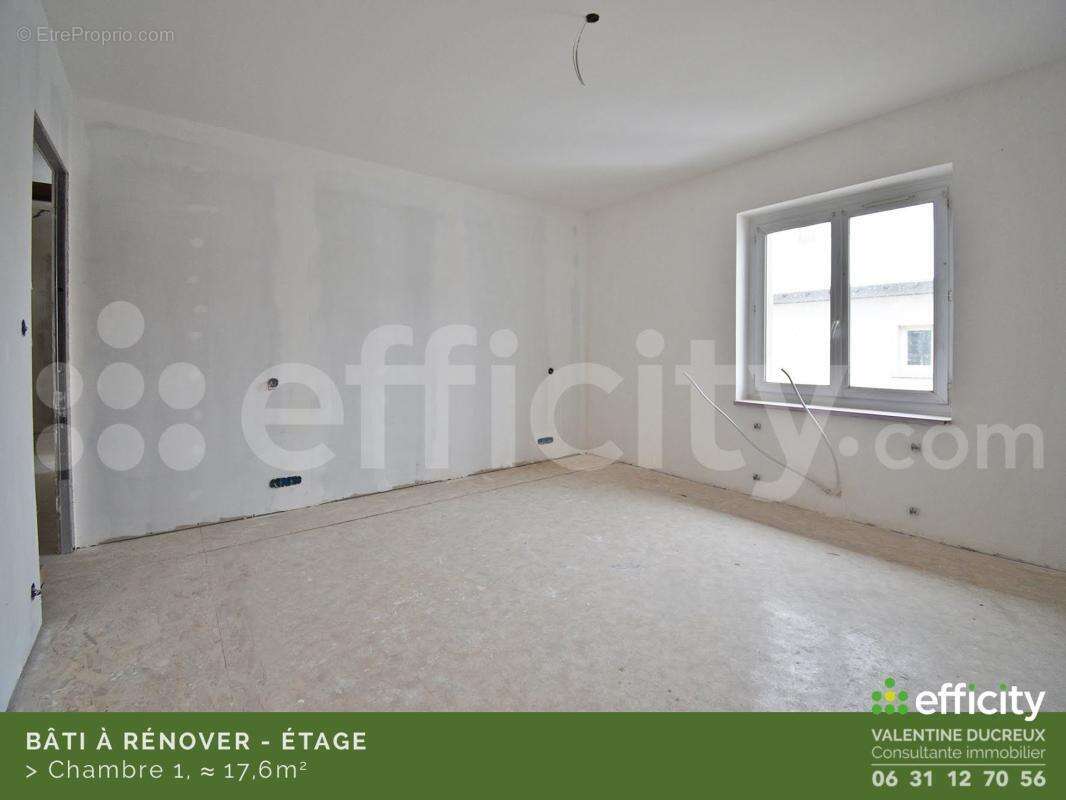 Maison à CHAZELLES-SUR-LYON