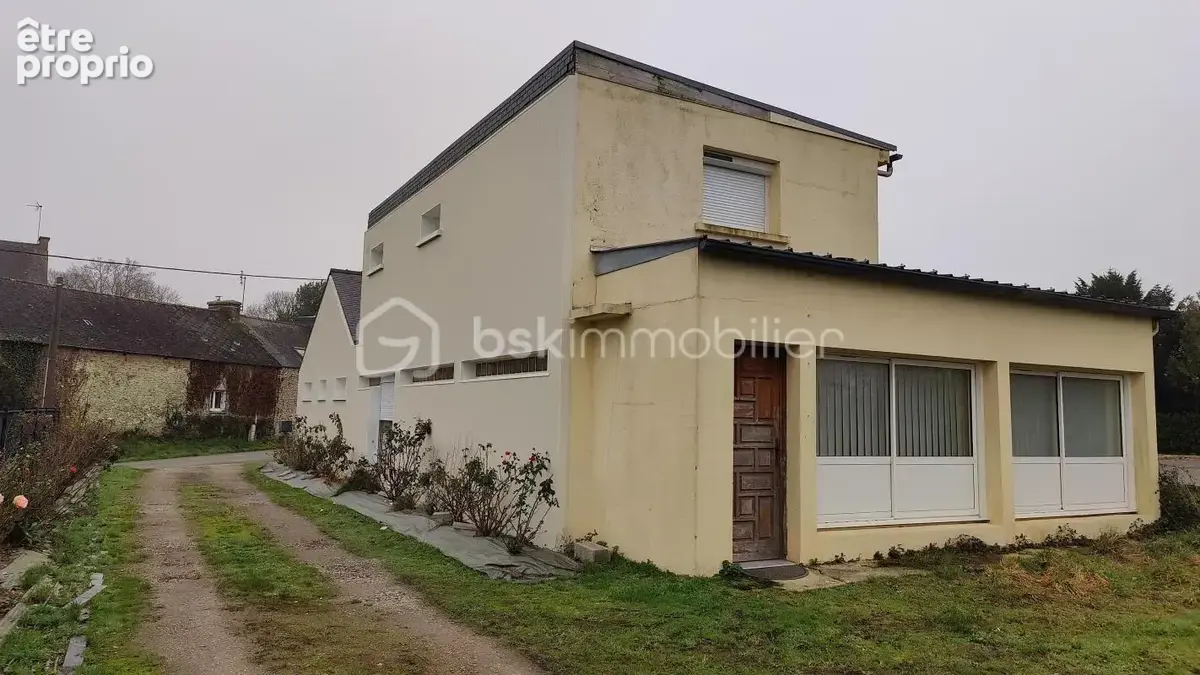 Radenac immeuble pour investisseur divisé en deux logements et un local professionnel - photo 2