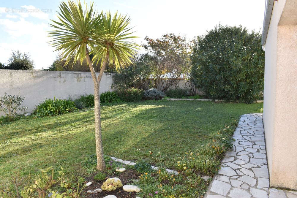 Maison à LA BREE-LES-BAINS