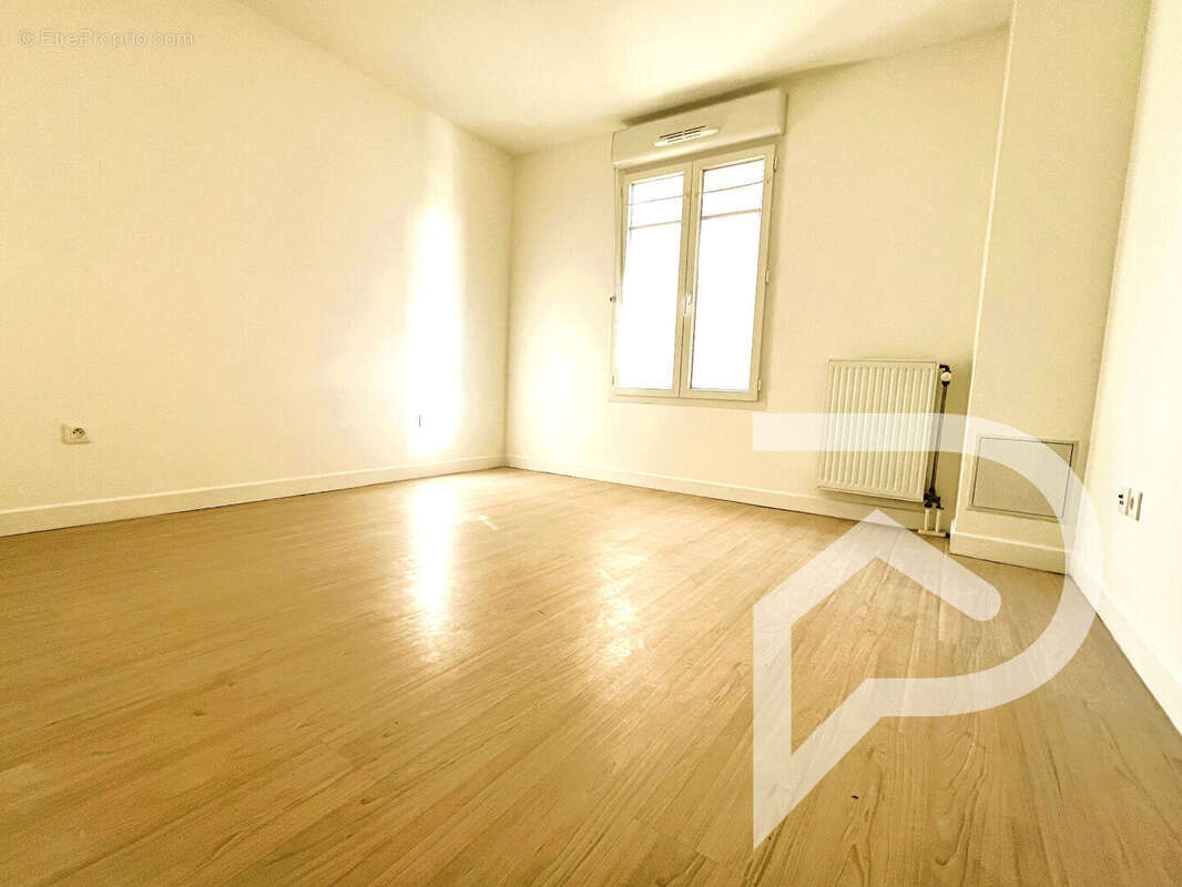 Appartement à PERSAN