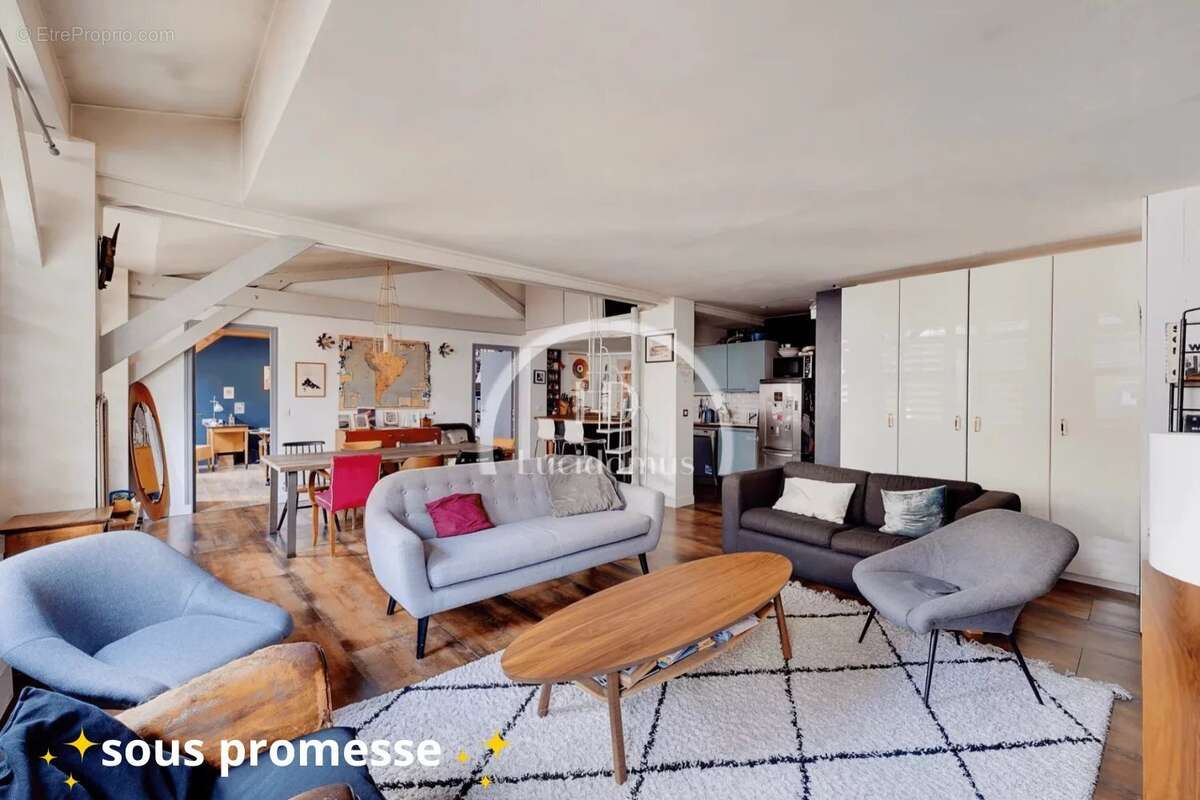 Appartement à PARIS-18E