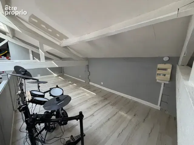 Loft de 2 chambres avec potentiel - photo 13