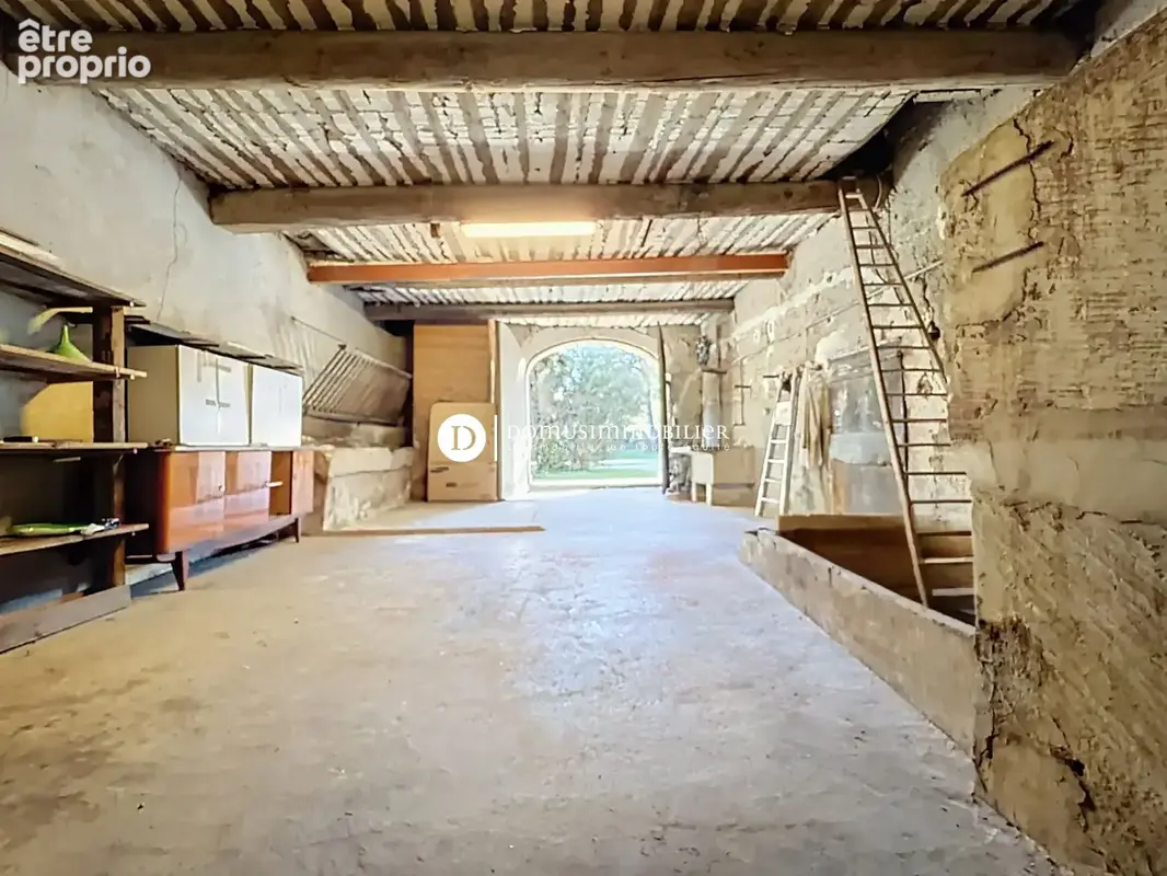 Maison 7 pièces 137 m² à vendre à Saint-Saturnin-Les-Avignon (84450) - photo 2