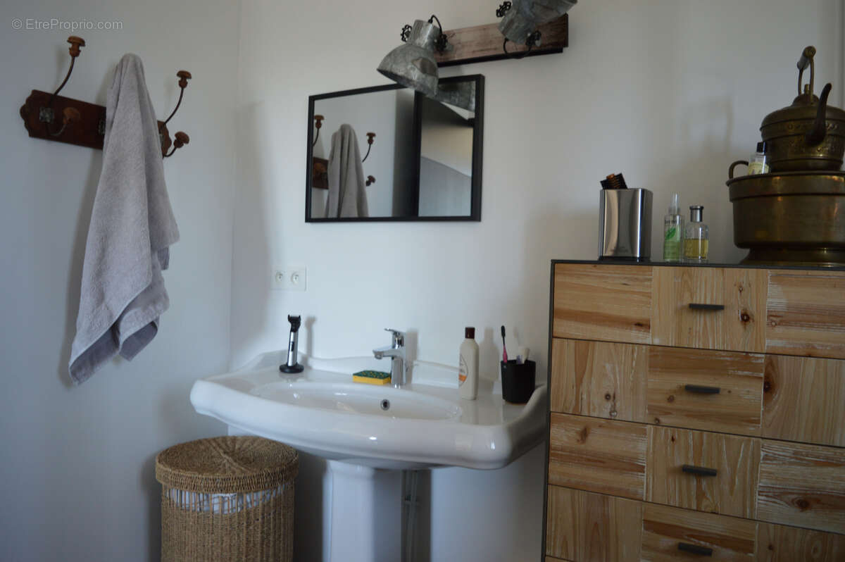 Maison contemporaine de 2020, en excéllent état, matériaux et finitions de grande qualité... - photo 13