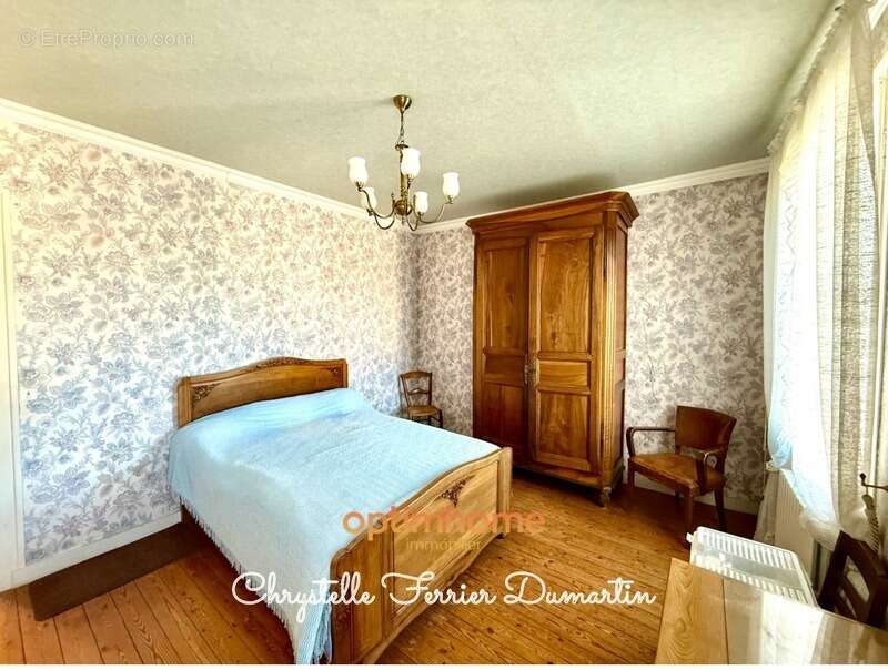 Maison à SAINT-QUENTIN-DE-BARON