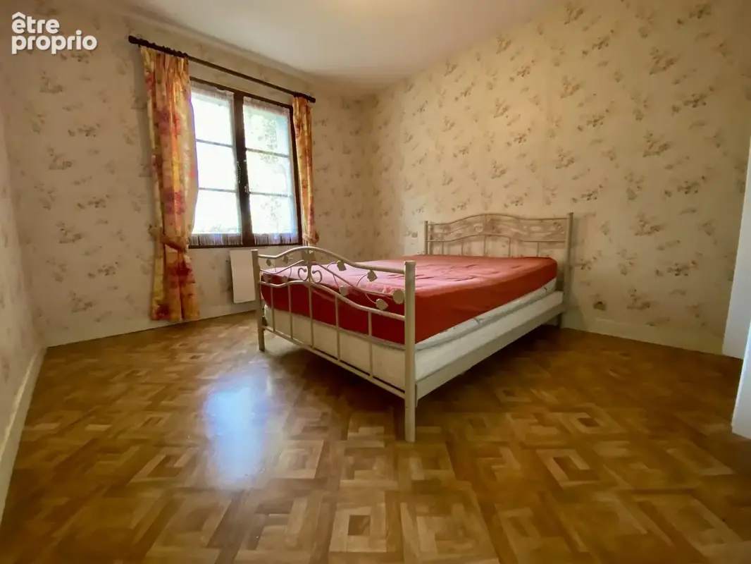 Maison 81 m² à Saint-Jean-Saint-Germain  - photo 9
