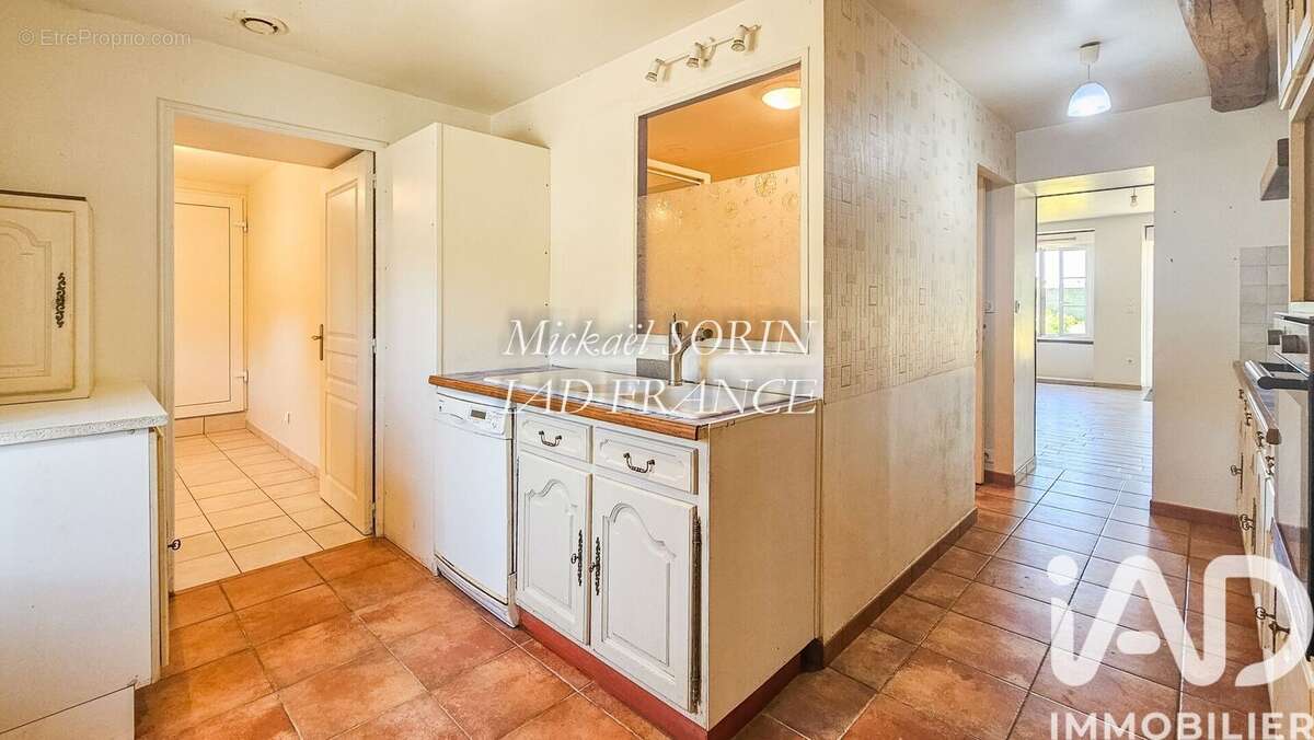 Photo 8 - Maison à LA CHAIZE-LE-VICOMTE
