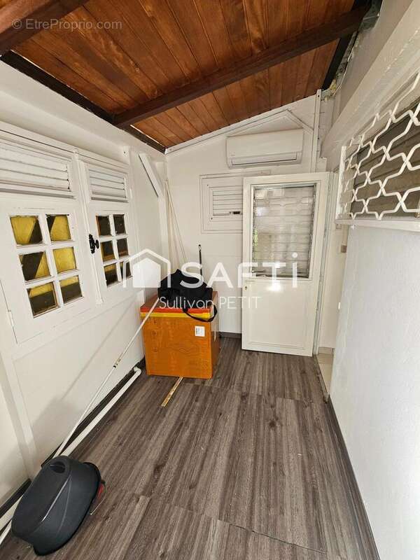 Photo 6 - Commerce à FORT-DE-FRANCE