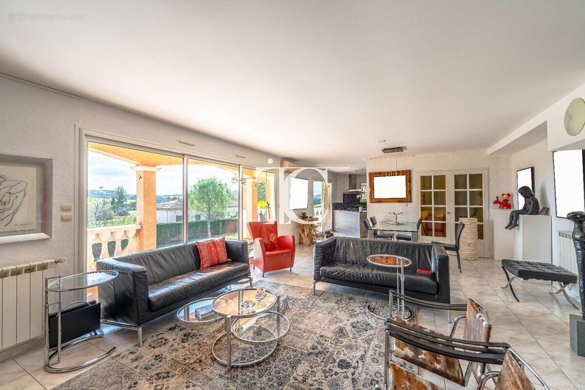 Maison à SAINT-JULIEN-DE-CASSAGNAS