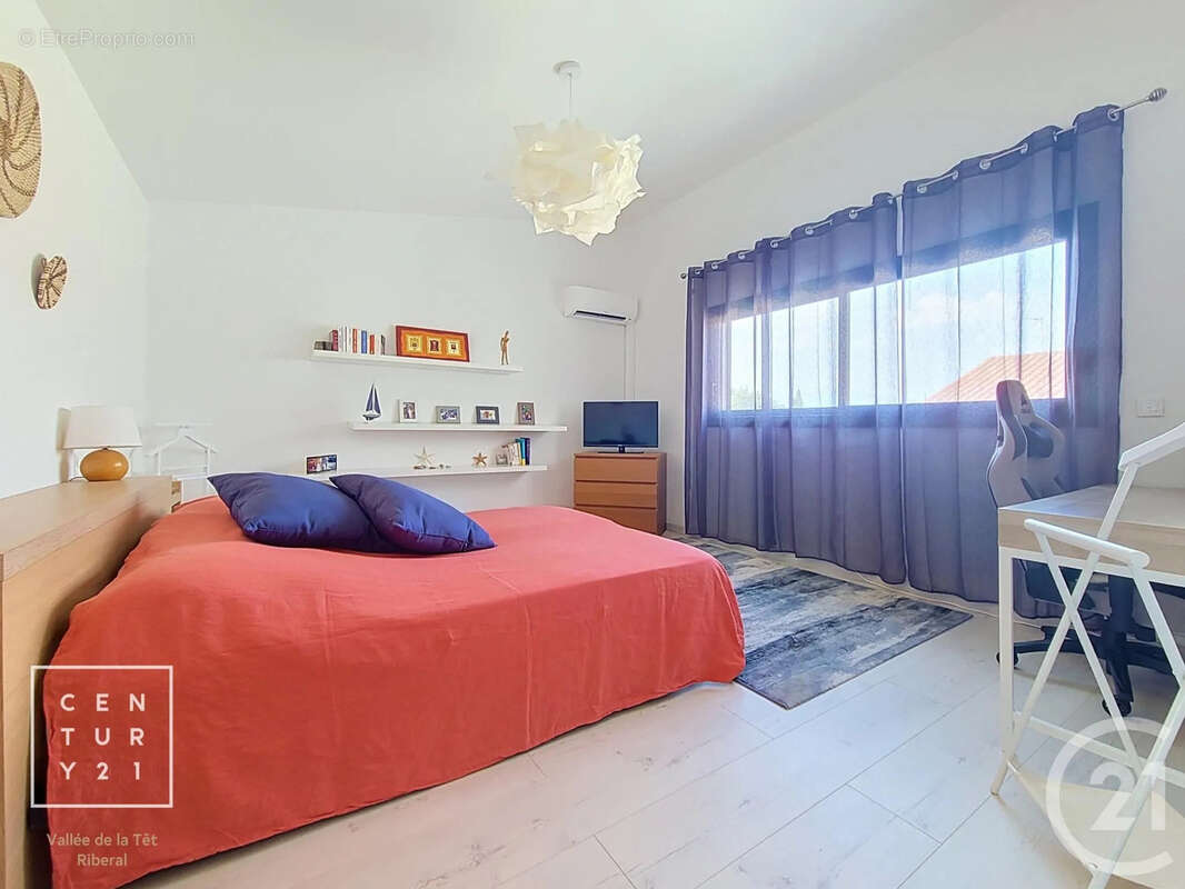Maison 161 m² à Le Soler  - photo 21