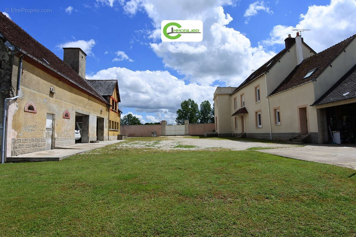Maison à CHERREAU