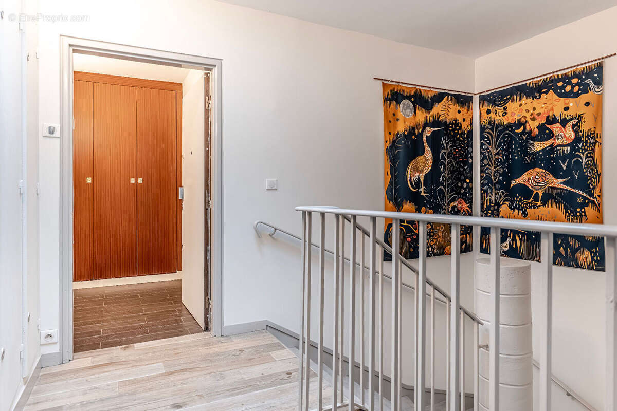 Appartement à PARIS-17E