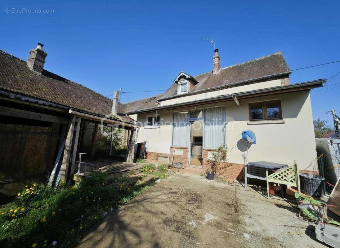 Maison à TILLIERES-SUR-AVRE