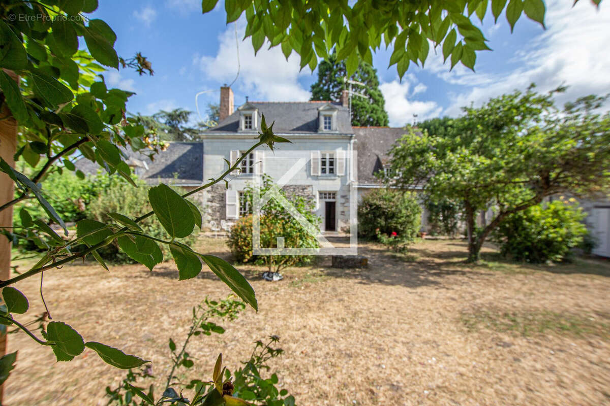 Maison à BRAIN-SUR-L'AUTHION