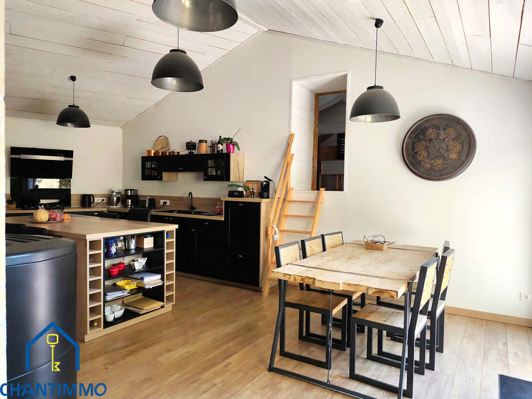 Beaucoup de charme pour cette maison en pierres à CHANTONNAY - photo 8