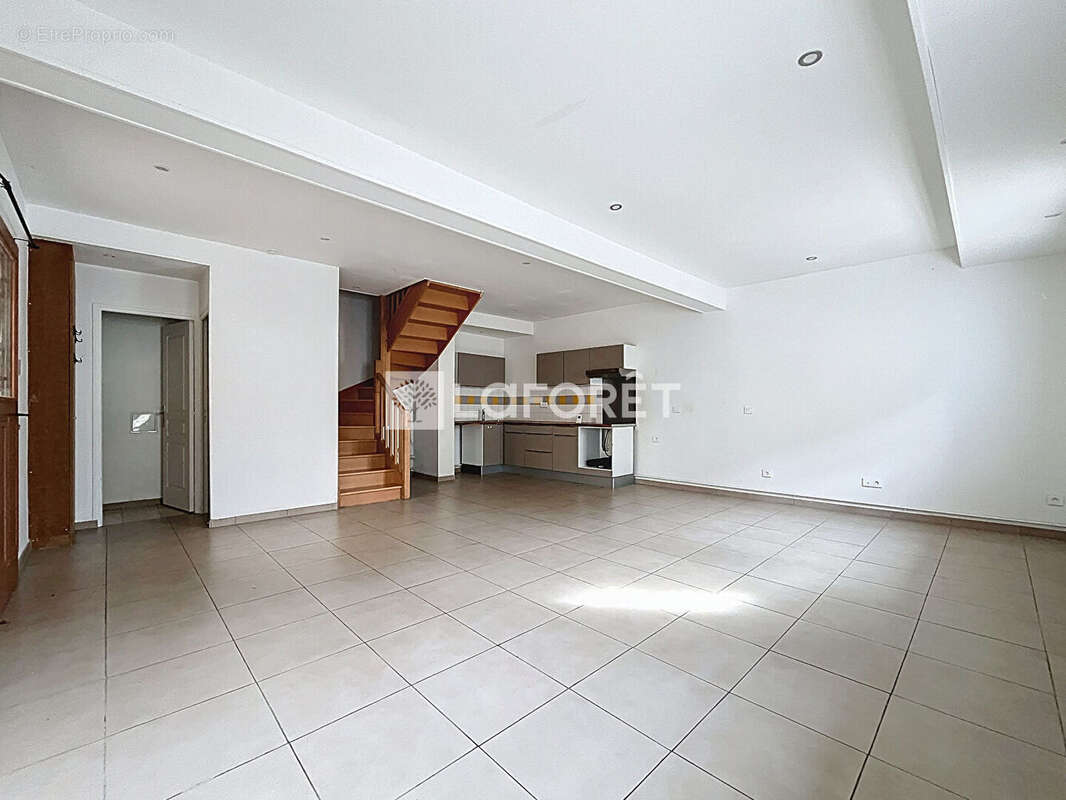 Appartement à FOSSES