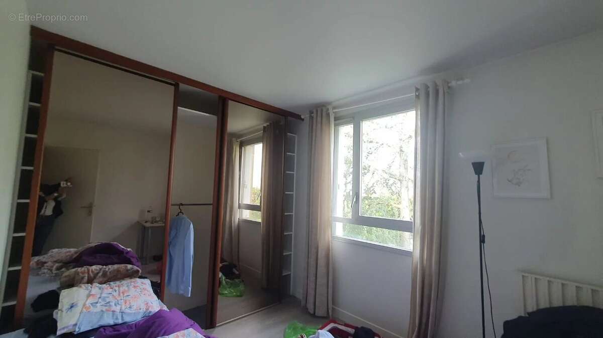 Appartement à SARTROUVILLE