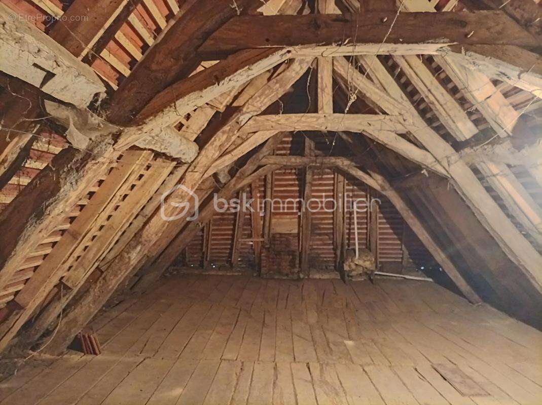 Authentique propriété en pierre avec dépendances sur près de 5 hectares de terrain - photo 15
