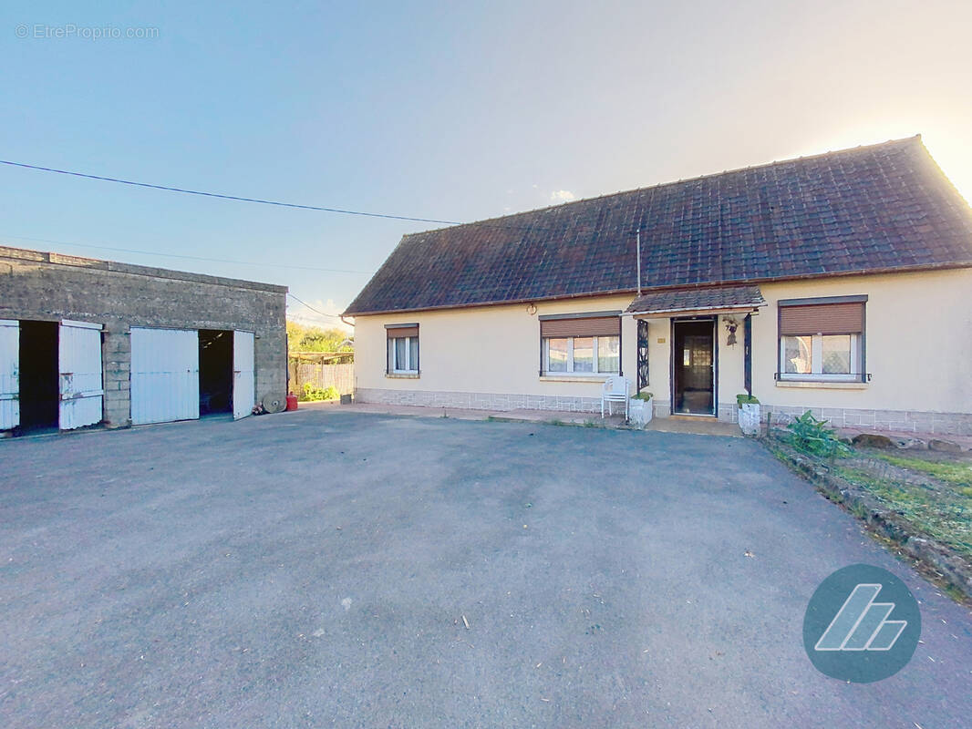 Maison à DOMPIERRE-SUR-AUTHIE