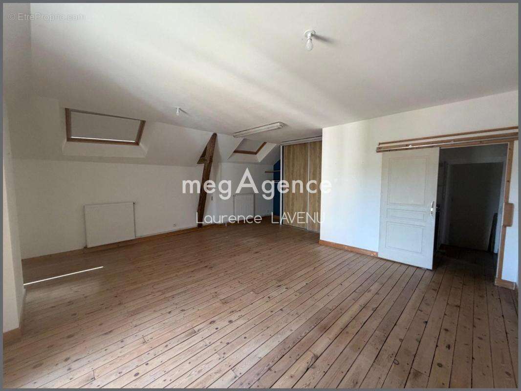 Maison familiale en centre ville avec jardin - photo 6