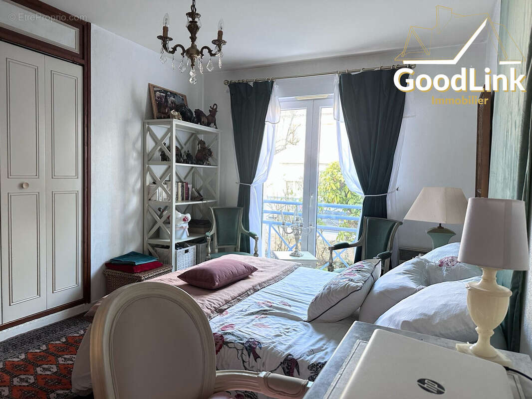 Appartement à CORBEIL-ESSONNES