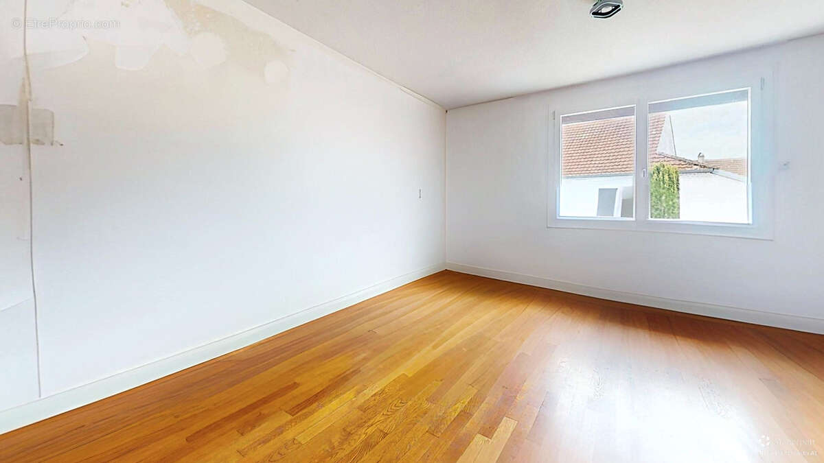 Appartement à TASSENIERES