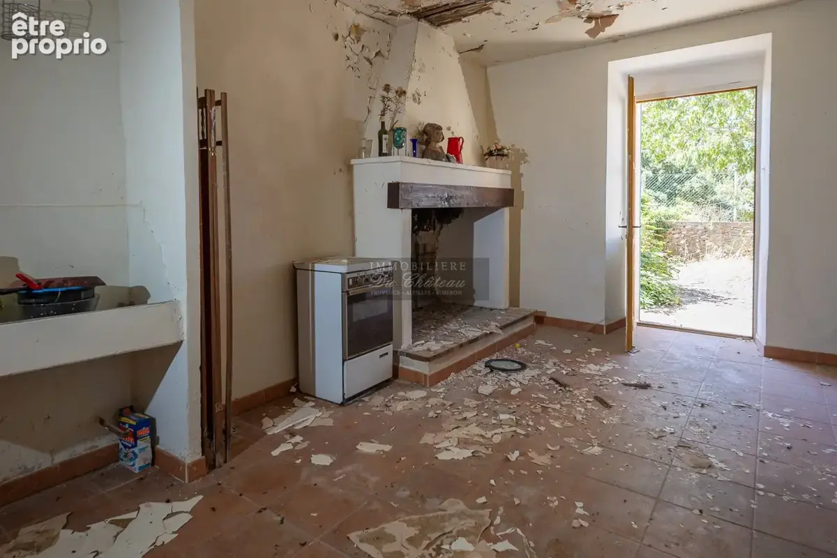 En exclusivité  Domaine d'exception à rénover  Gordes - photo 13