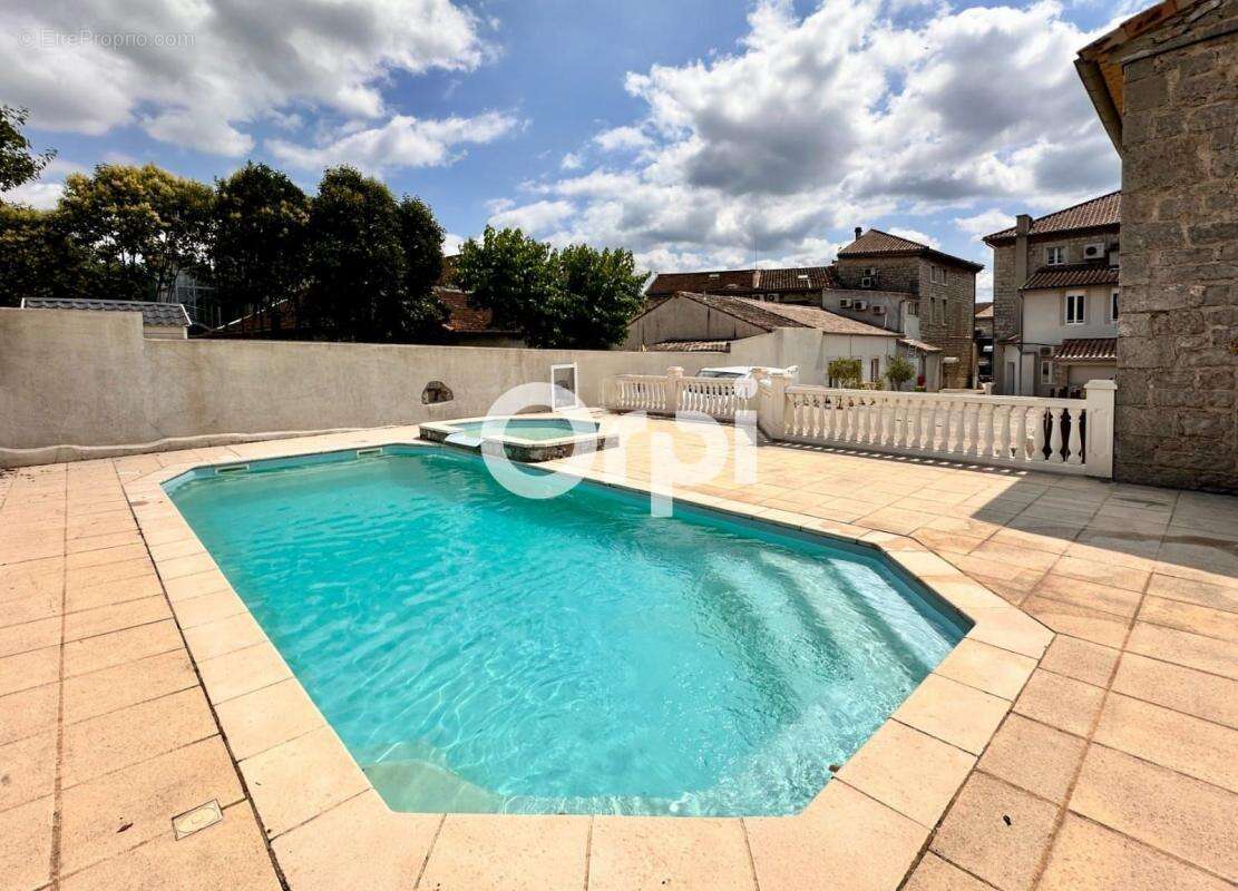 Appartement avec balcon et piscine (LOT 12) - photo 3