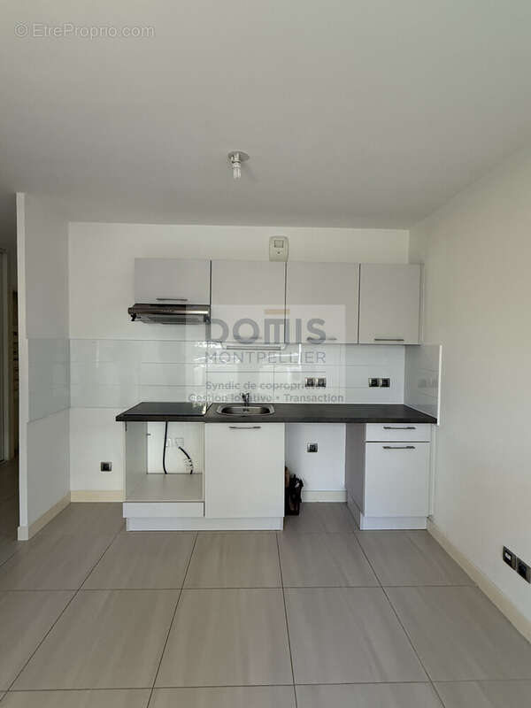 Appartement à LATTES