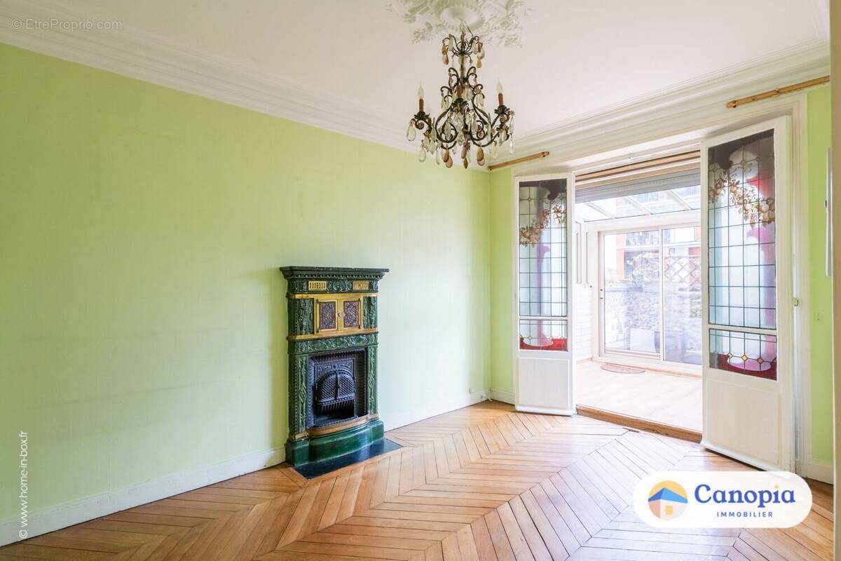 Appartement à BOURG-LA-REINE