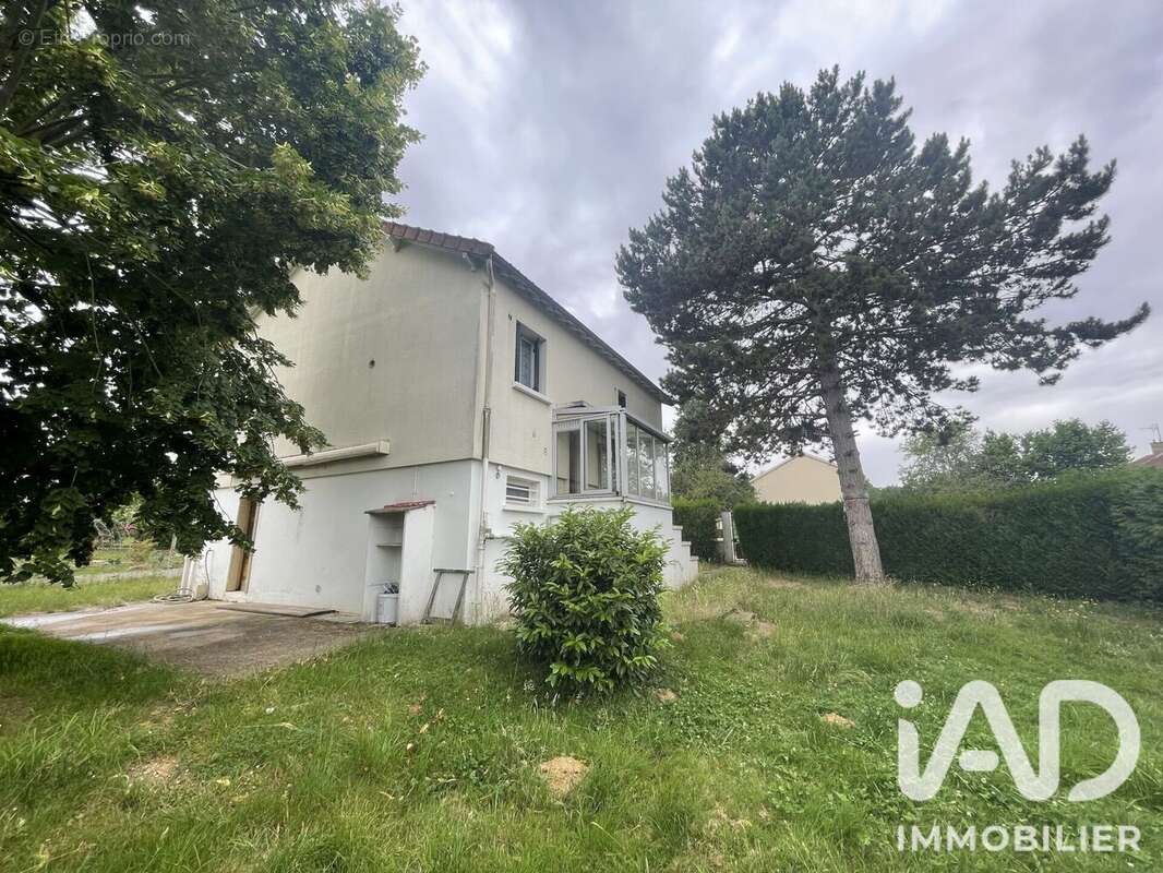 Maison 93 m² à Hery  - photo 2