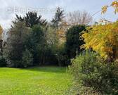 Terrain à GARCHES