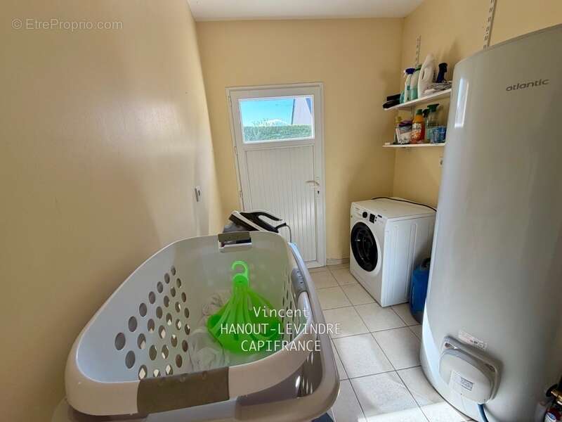 Maison à VILLEVEQUE