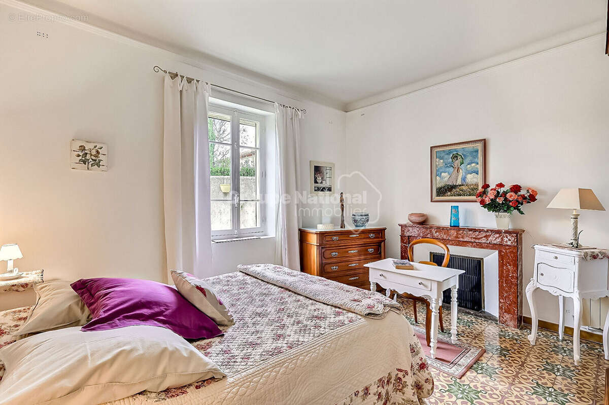 Maison à SAINT-ETIENNE-DU-GRES