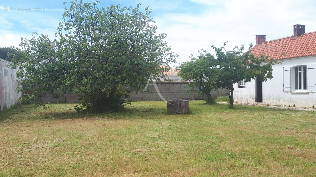 Maison à L&#039;EPINE