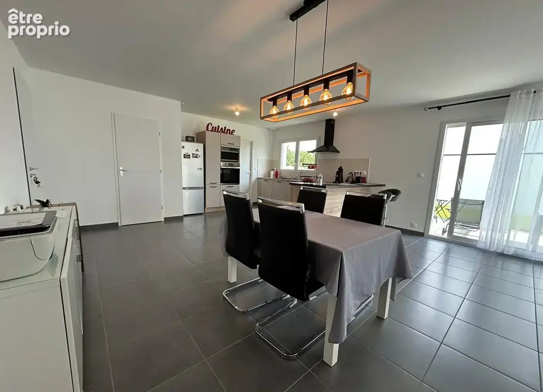 LANDIVISIAU - Maison plain pied- 5 pièces - photo 4