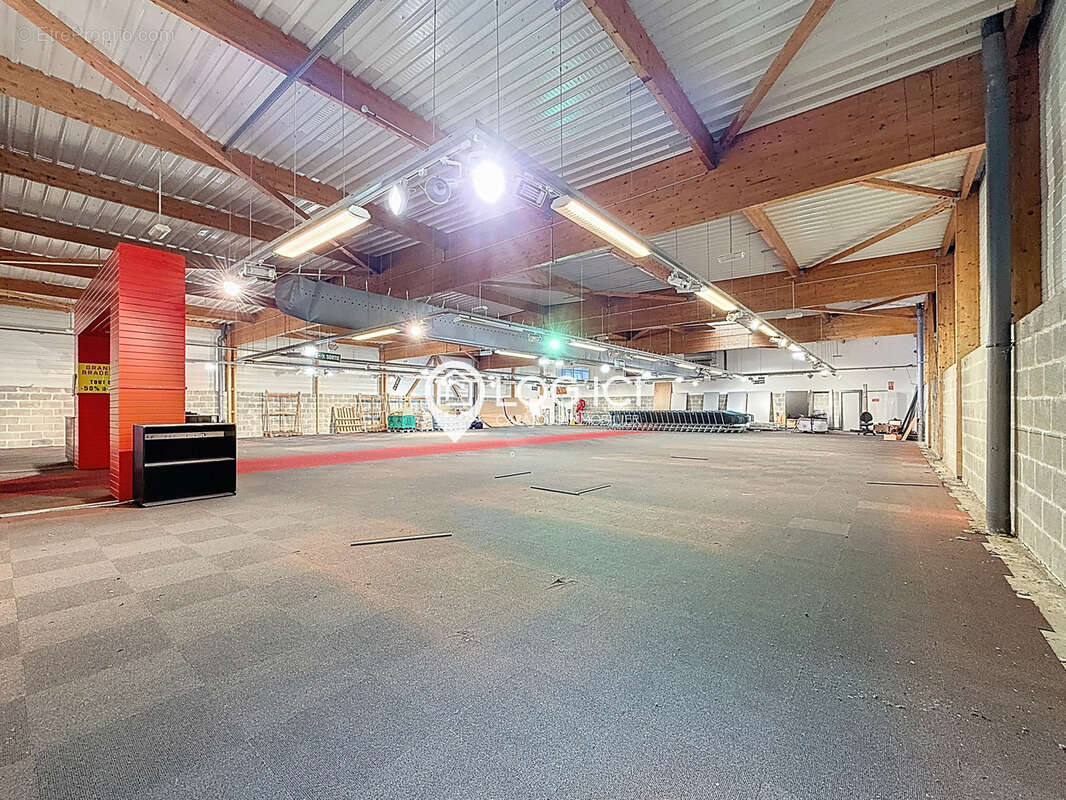 Commerce à COARRAZE