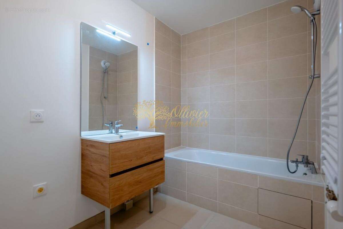 Appartement à MAISONS-ALFORT