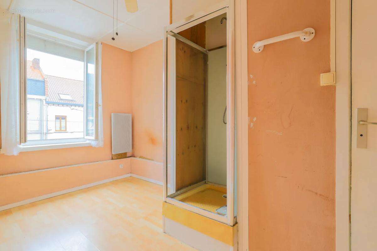 Maison à SALLAUMINES