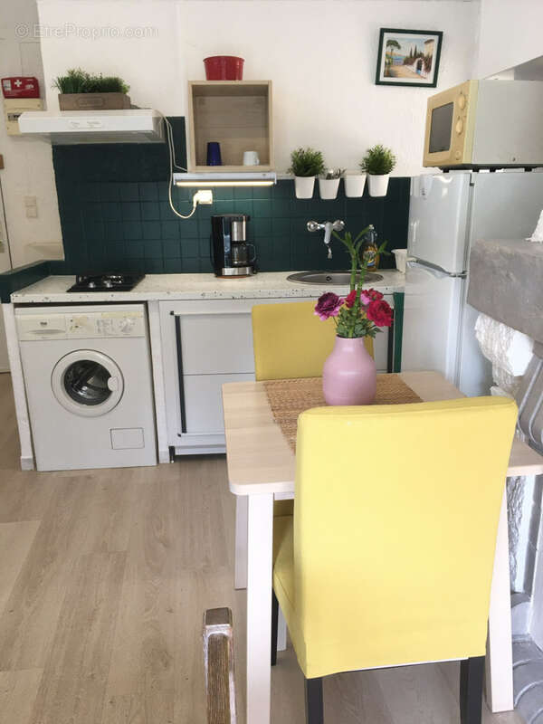 Appartement à VARAGES