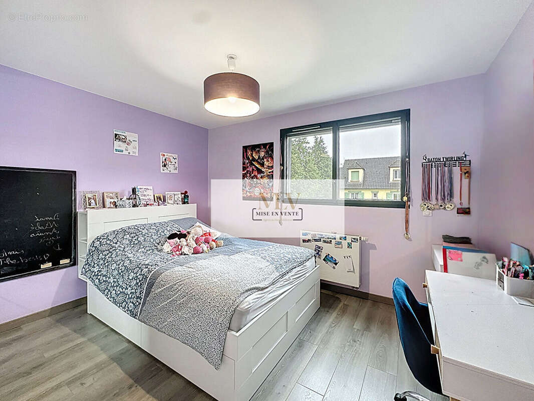 Maison à BRY-SUR-MARNE