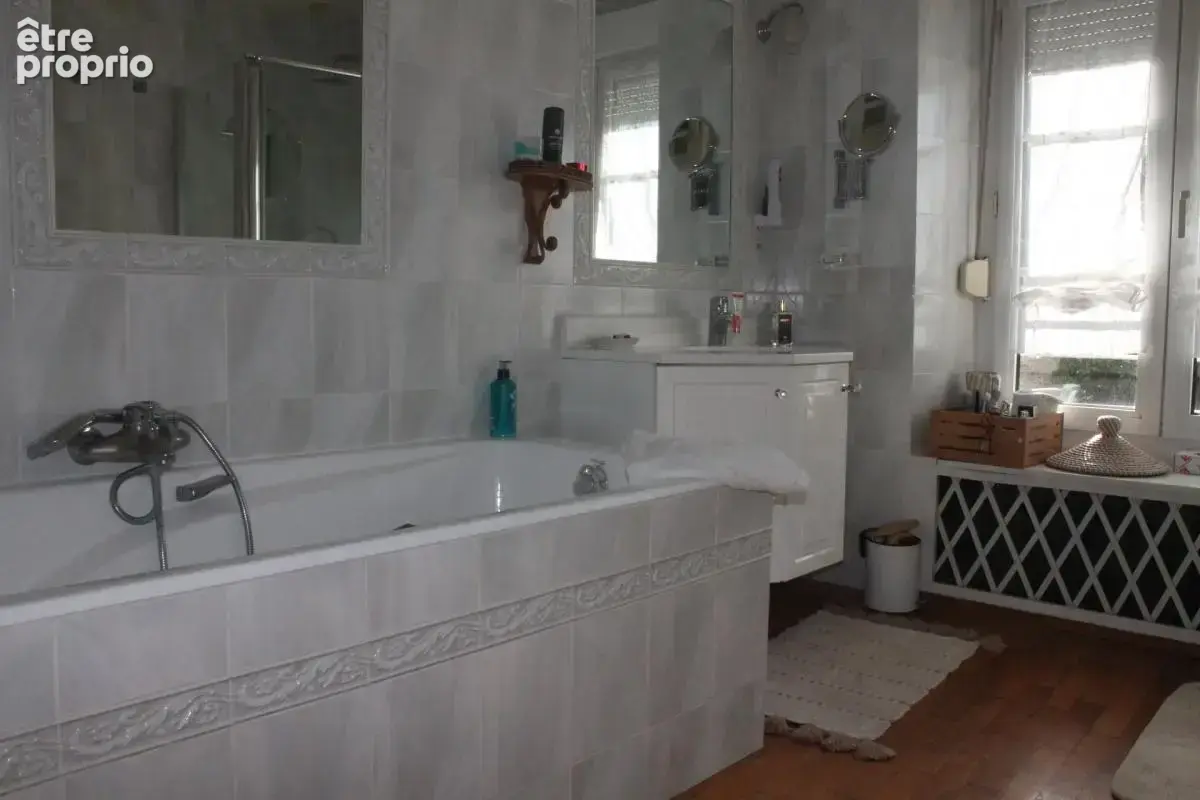 Maison bourgeoise 220m² au coeur de Fresnay-sur-Sarthe - photo 11