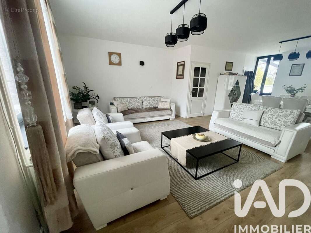 Photo 5 - Maison à MONS-EN-BAROEUL