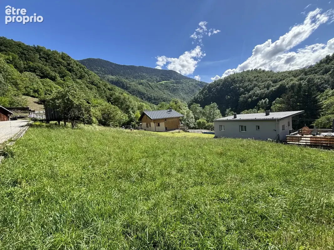 Terrain constructible proche Notre-Dame-du-Pré - photo 1