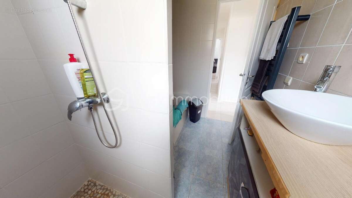 Maison de plain pied - 118m² - Laas - photo 19